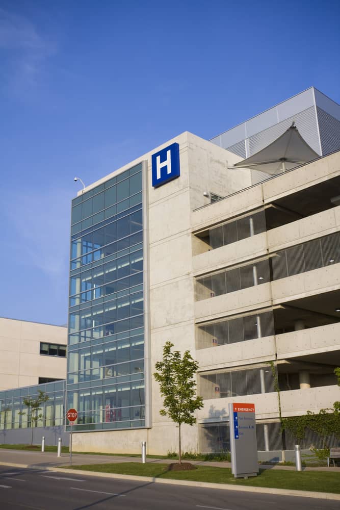 Outside view of a 6-story hospital building